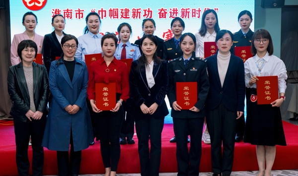 合影_爱奇艺.jpg