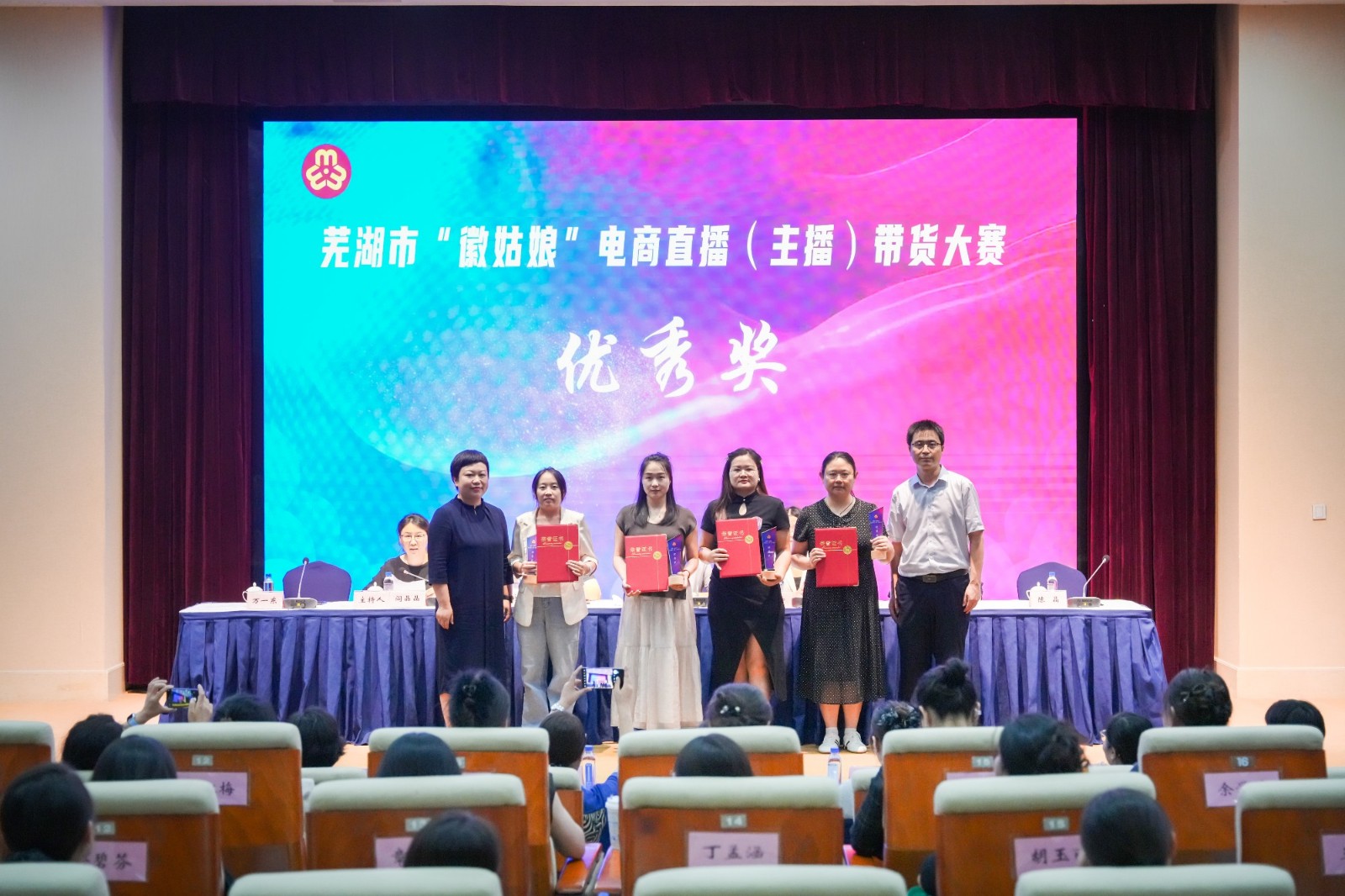 091334-759483.jpg 091334-759483.jpg