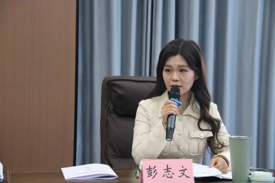 112811-298710.jpg 112811-298710.jpg