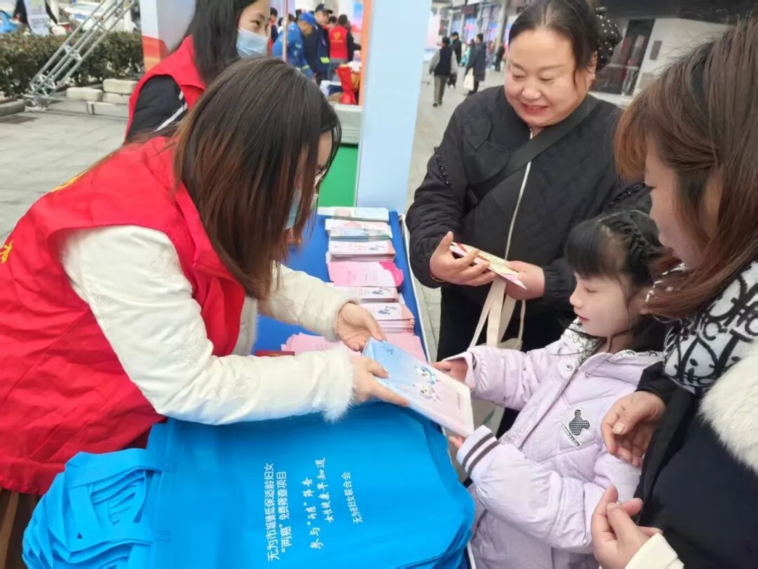 170555-179465.jpg 170555-179465.jpg