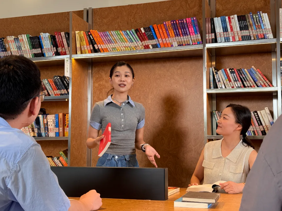 110822-905969.png 110822-905969.png