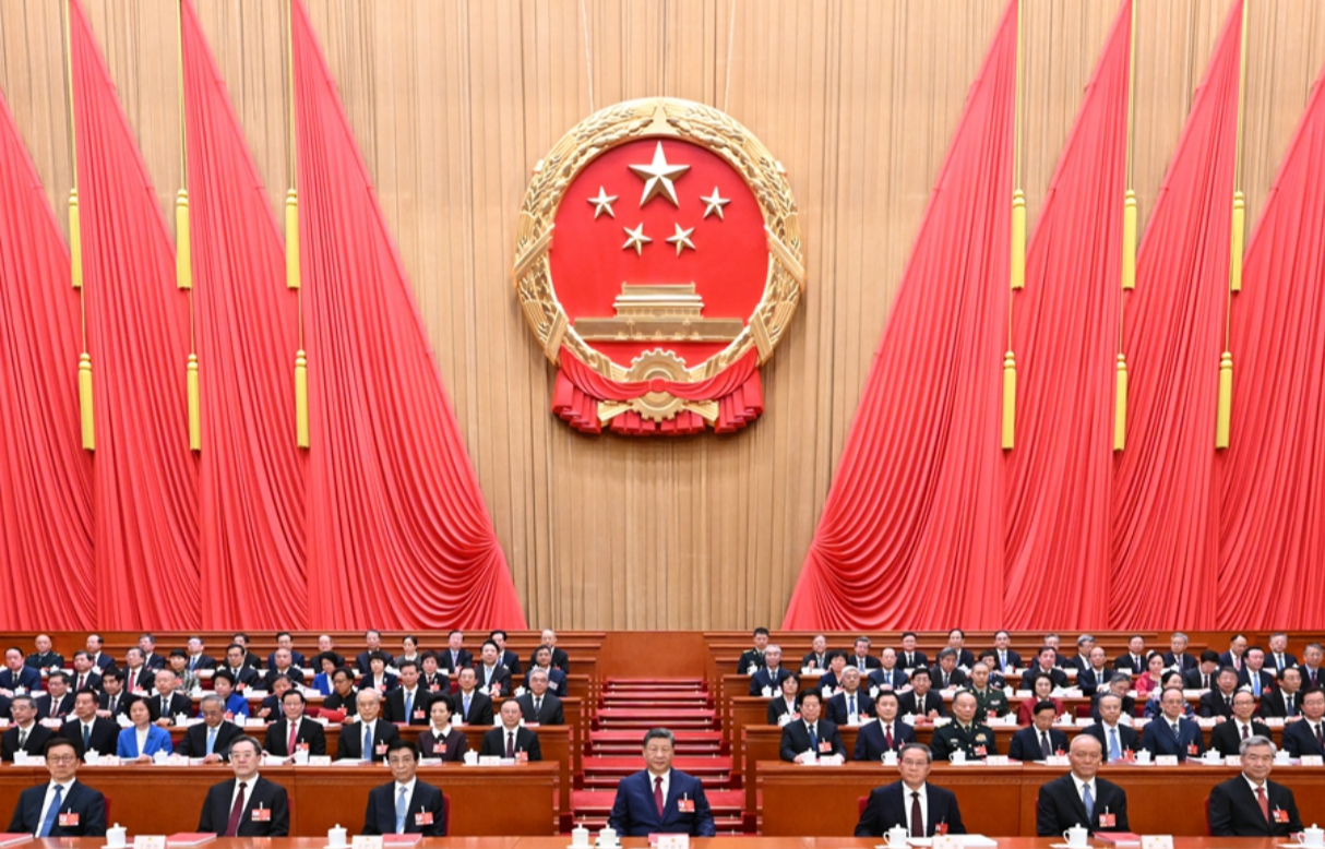 十四届全国人大四次会议在京闭幕